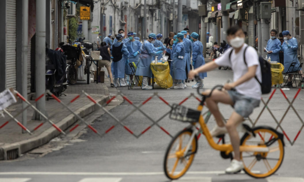 China officials apologize for breaking into homes of quarantined COVID patients – CBS News