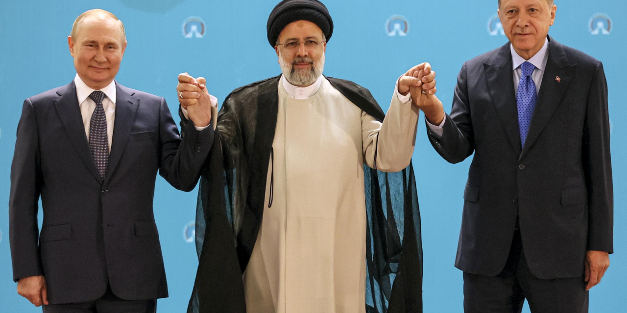 Putin, in Tehran, gets strong support from Iran over Ukraine – The Associated Press – en Español