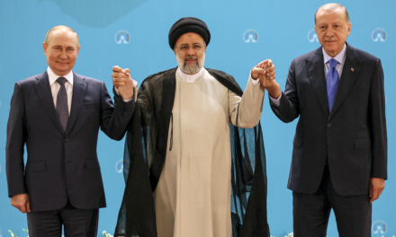 Putin, in Tehran, gets strong support from Iran over Ukraine – The Associated Press – en Español