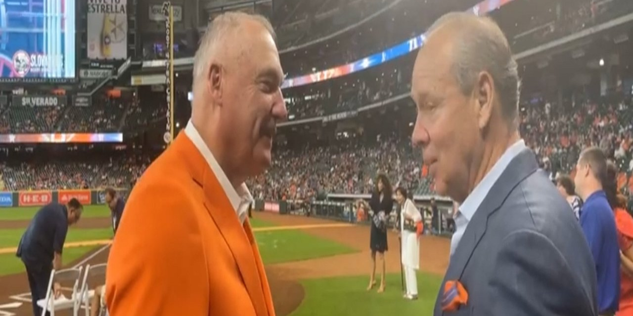 BREAKING: UHV baseball coach inducted into Astros Hall of Fame – Crossroads Today