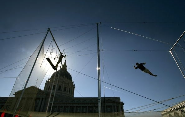 A Trapeze And Tight Pants Don't Mix! – Rock 92.9