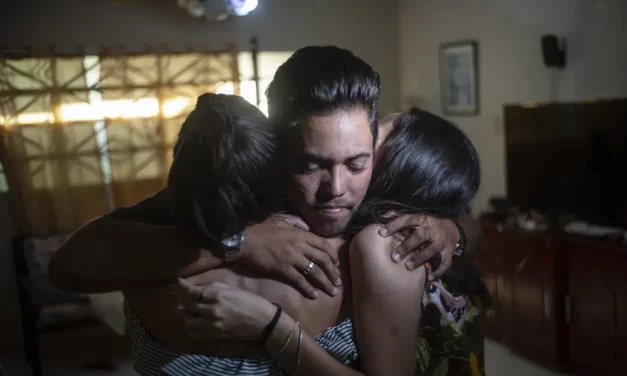 Cubans respond with zeal to new US migration policy – The Associated Press – en Español